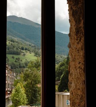 Apartament a una antiga masia al costat del riu