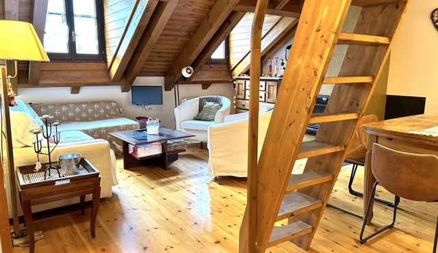 Apartament amb llar de foc i altell a Llavorsí by RURAL D'ÀNEU
