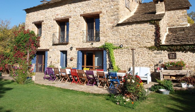 Apartament in a beautiful stone house. Two beds or French bed