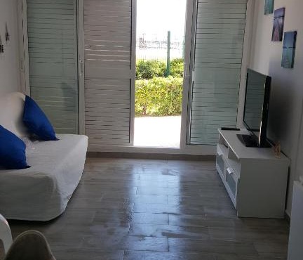 APARTAMENTO A PIE DE PLAYA