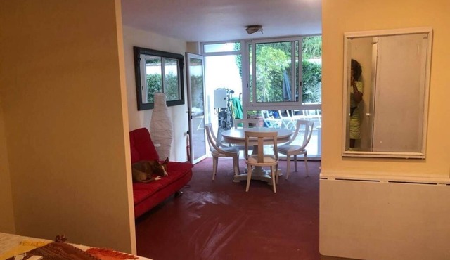 Apartamento Abierto Privado con Patio ,en Chalet de Lujo , Mascotas si
