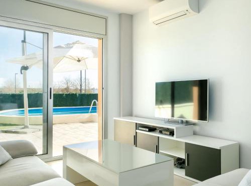 Apartamento acogedor con piscina y jardín privados en Figueres - ES-228-115