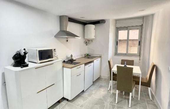 Apartamento céntrico económico en Berga p1