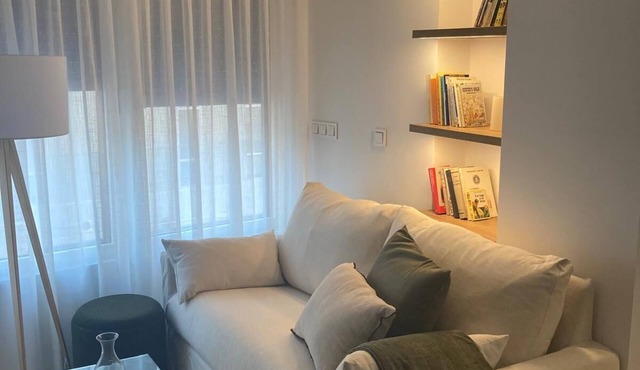 Apartamento Céntrico en Albacete. En Pleno Centro y muy Cerca de la Zona"