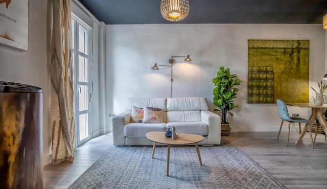 Apartamento cerca de la MEZQUITA DE CORDOBA & FREE PRIVATE PARKING