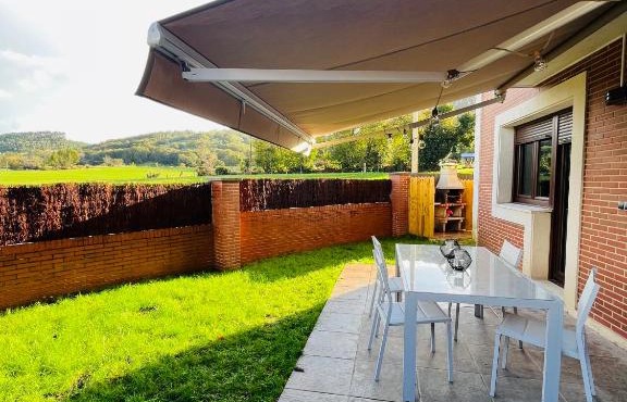 APARTAMENTO con Jardín en Bádames