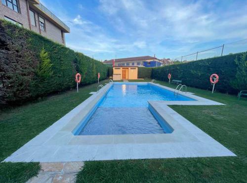 Apartamento con piscina en Saron