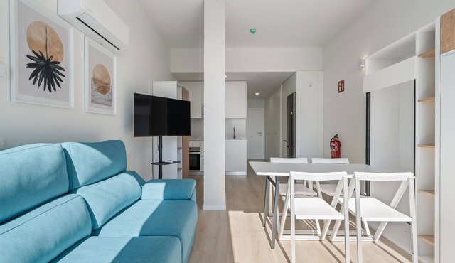 apartamento con piscina y garaje de alquiler temporal