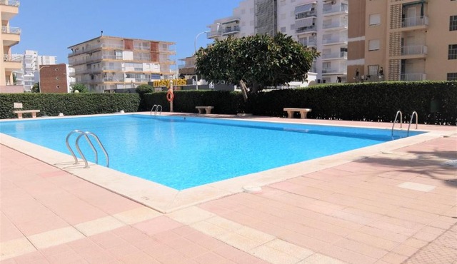 Apartamento con Piscina y Parking