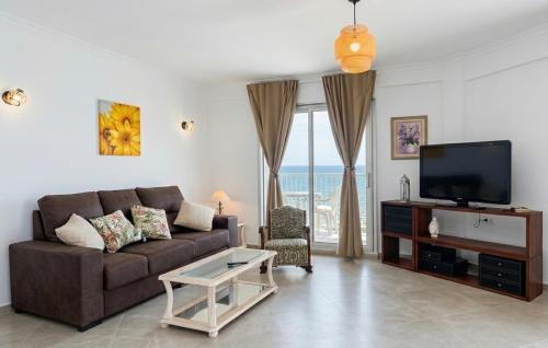 Apartamento con vistas a la Playa con Ascensor y WIFI 9 pax