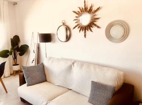 Apartamento con WIFI y piscina cerca del mar