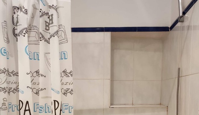 Apartamento de Tres Habitaciones al Lado del Museo Dalí y la Rambla de Figueres
