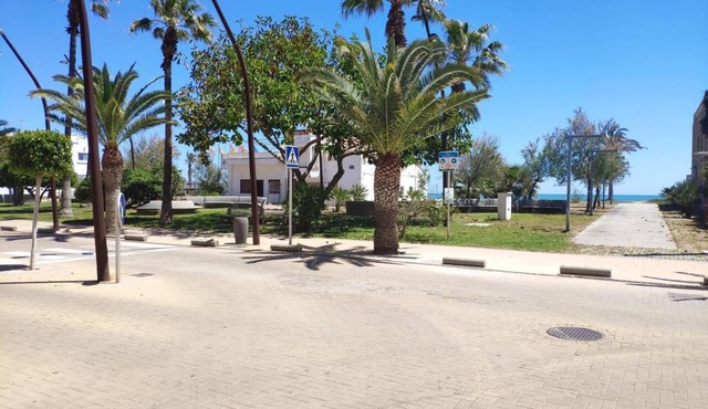 Apartamento en el Grau de Moncofa entre 2 y 3 linea de playa