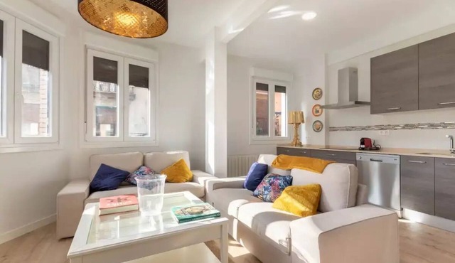 Apartamento Entero Para 4+1 en Bilbao La Vieja