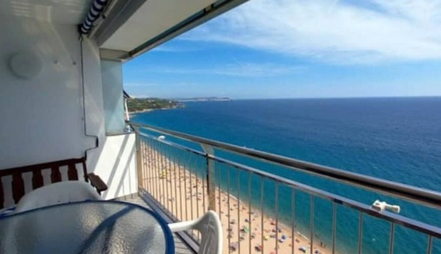 Apartamento Familiar Frente al mar en 1ª Línea