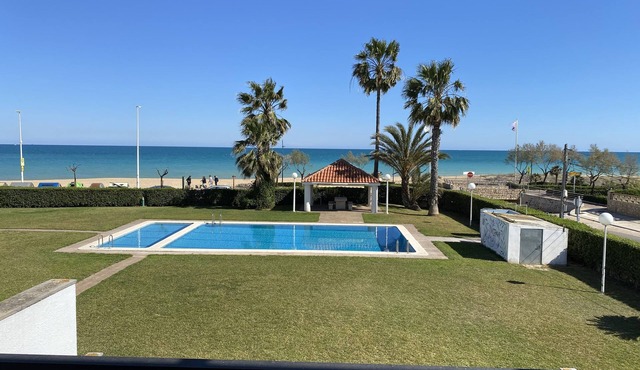 Apartamento Familiar EN Primera Linea DE Playa 1, Urbanización Tranquila