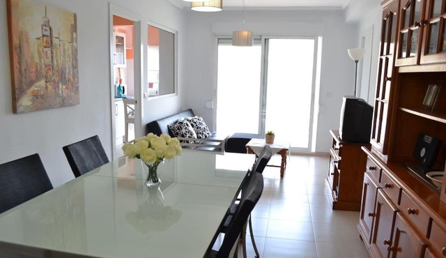 Apartamento junto a playa y cerca de campo de golf