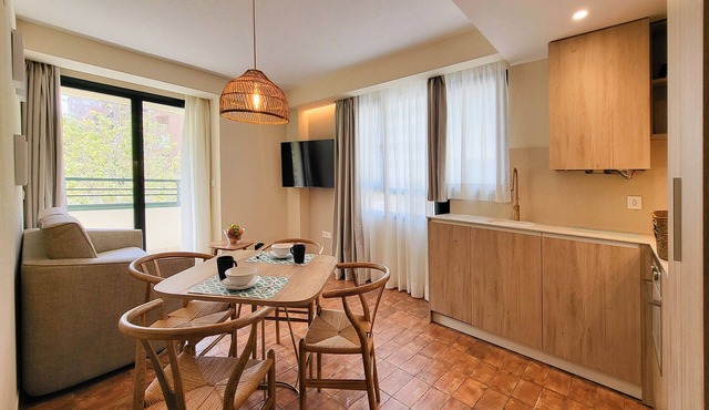 APARTAMENTO LAS CIENCIAS C. WIFI+AIRE ACONDICIONADO