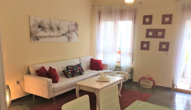 APARTAMENTO MODERNO Y BIEN SITUADO PARA 6 PERSONAS