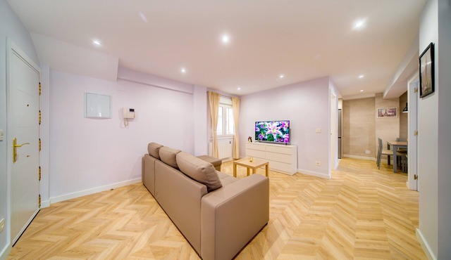 Apartamento muy Coqueto a 5 Min, Pabellon Principe Felipe