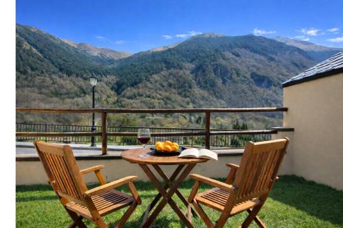 Apartamento Vall Fosca con espectaculares vistas y jardín privado