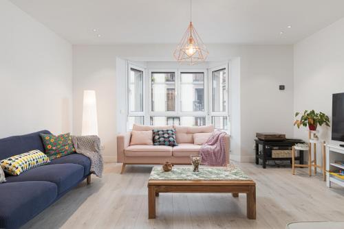 Apartamento Villabona - Mar y Montaña Elegante Apt p8 con WiFi gratis