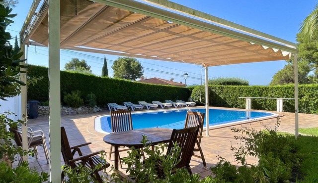 APARTAMENTO VOLENDAM - GROUND FLOOR WITH PRIVATE POOL