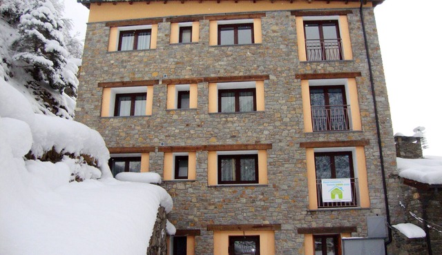 Apartamentos Arinsal 3000