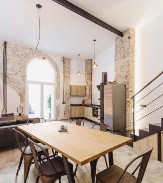 Apartamentos BocairentHomes, en pleno centro de Bocairent, con pequeña piscina y parking privado
