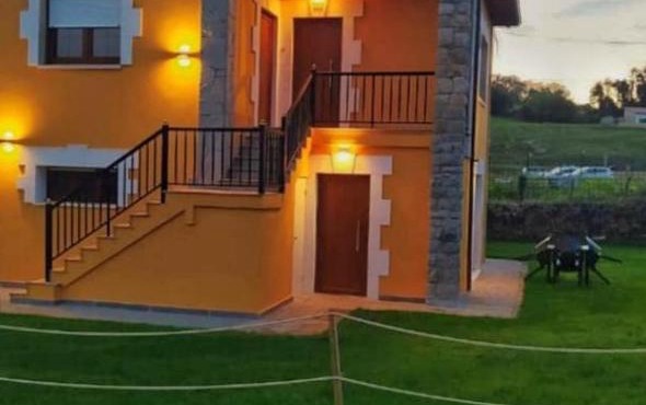 APARTAMENTOS EL ROJU