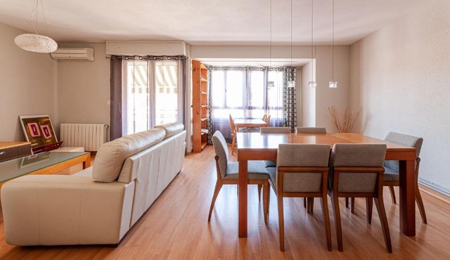 Apartamentos El Llombo