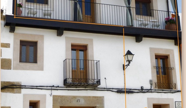 Apartamentos Entre Fuentes 80m2 in historical village Cuacos de Yuste, La Vera