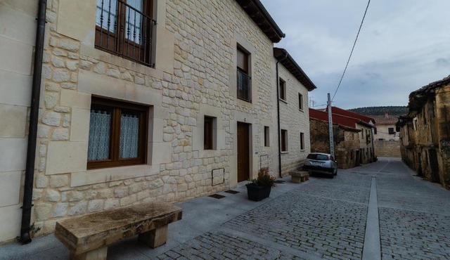 Apartamentos & casas rurales Santo Domingo de Silos