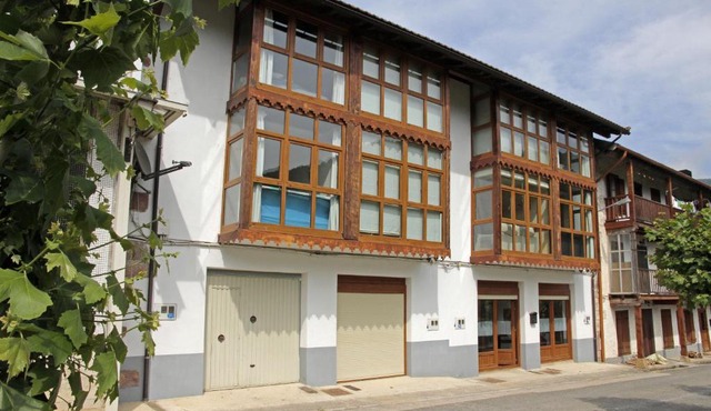 Apartamentos Irati Olaldea