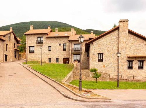 Apartamentos Jaca Badaguas 3000