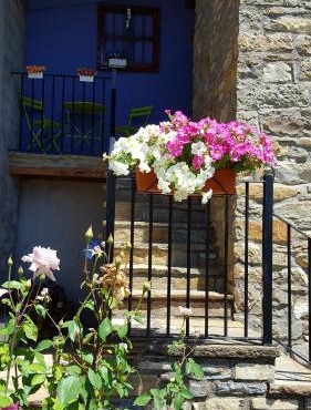 Apartamentos La Borda Castillon