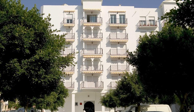 Apartamentos MIGUEL ANGEL 3 bedrooms -A