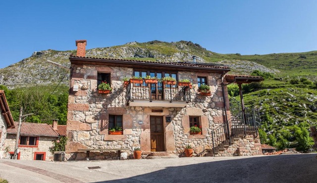 Apartamentos Rurales El Tio Pablo Picos de Europa Tresviso