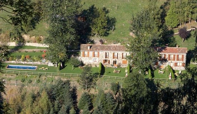 Apartamentos Rurales Les Barnedes