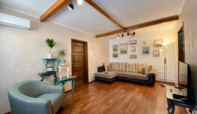 Апартаменты на Площади Горького