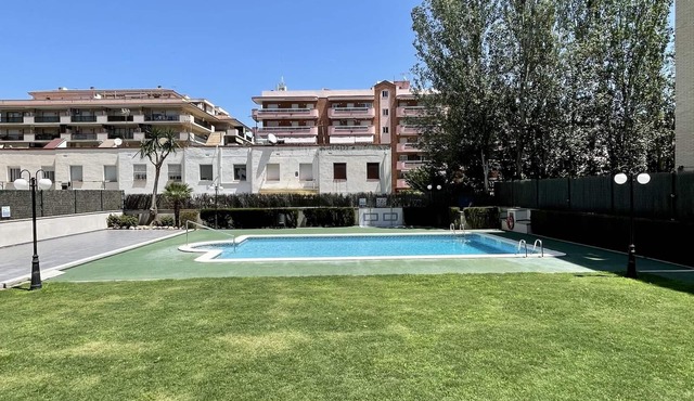 APARTBEACH CHLOE DOWNTOWN BEACH AND LARGE TERRACE