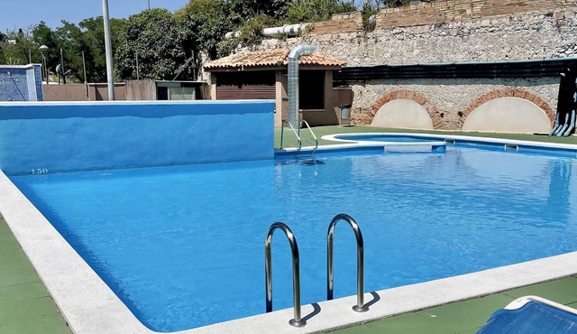 APARTBEACH ROYAL TARRACO PARKING, POOL AND AIR CONDITIONING