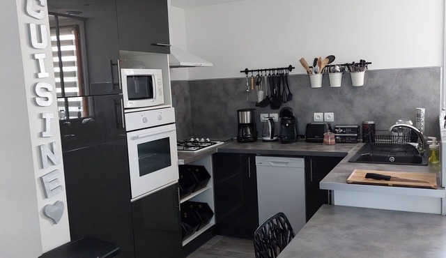 APARTEMENT EMPREINTE 3km from Crémieu