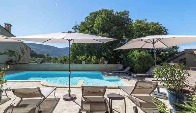 Apartement with pool for rent in Bonnieux: L'Adjudant