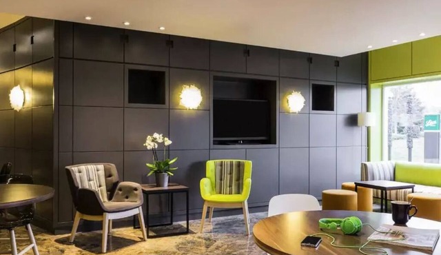 Aparthotel Adagio Geneva Saint-Genis-Pouilly* - 2 Rooms 4 People