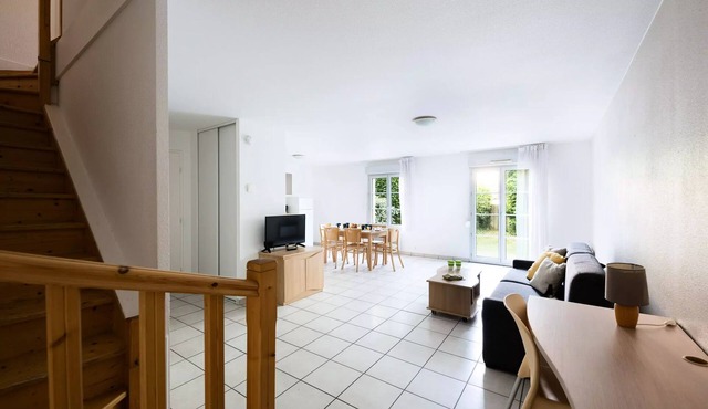 Aparthotel Garden & City Lyon - Lissieu 3* - 4 rooms 8 people