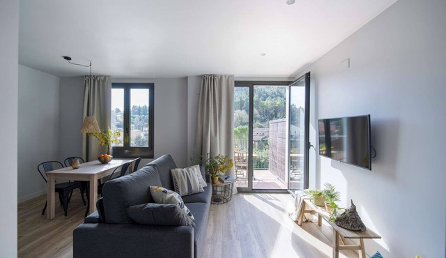 Apartment with terrace with amazing views to Montserrat mountain