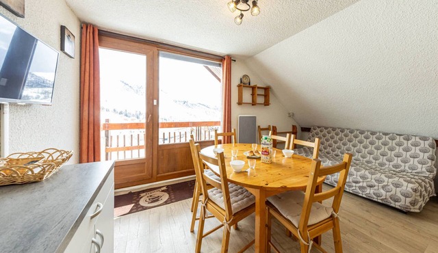 Apartment for 6 pers south-facing balcony in Saint-François-Longchamp