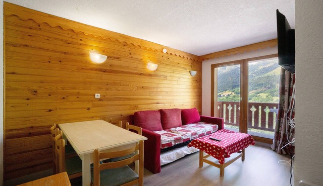 Apartment 'A3 209 Appart Au Pied Des Pistes' with Mountain View and Balcony
