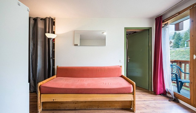 Apartment 'Bds1 37 4/5 Sleeps' with Mountain View, Balcony and Wi-Fi